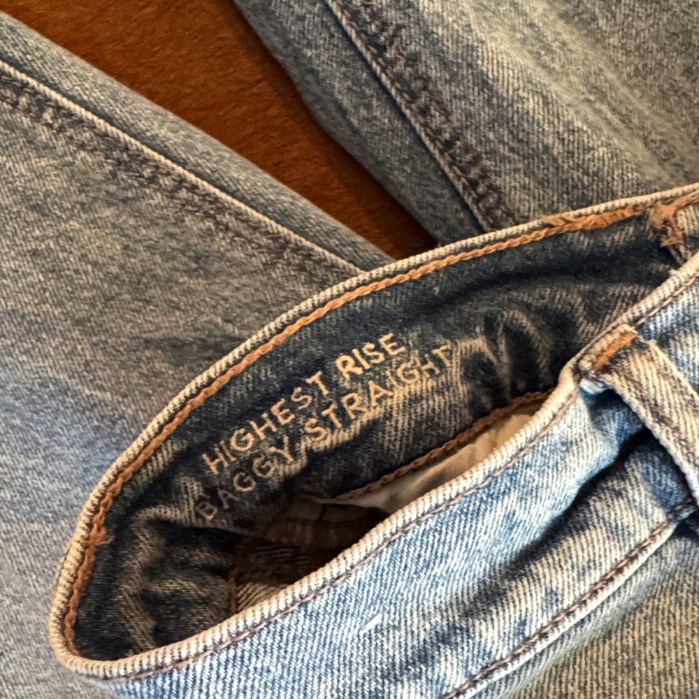 New American Eagle High Rise Baggy Straight Jeans 0 - Picture 4 of 5